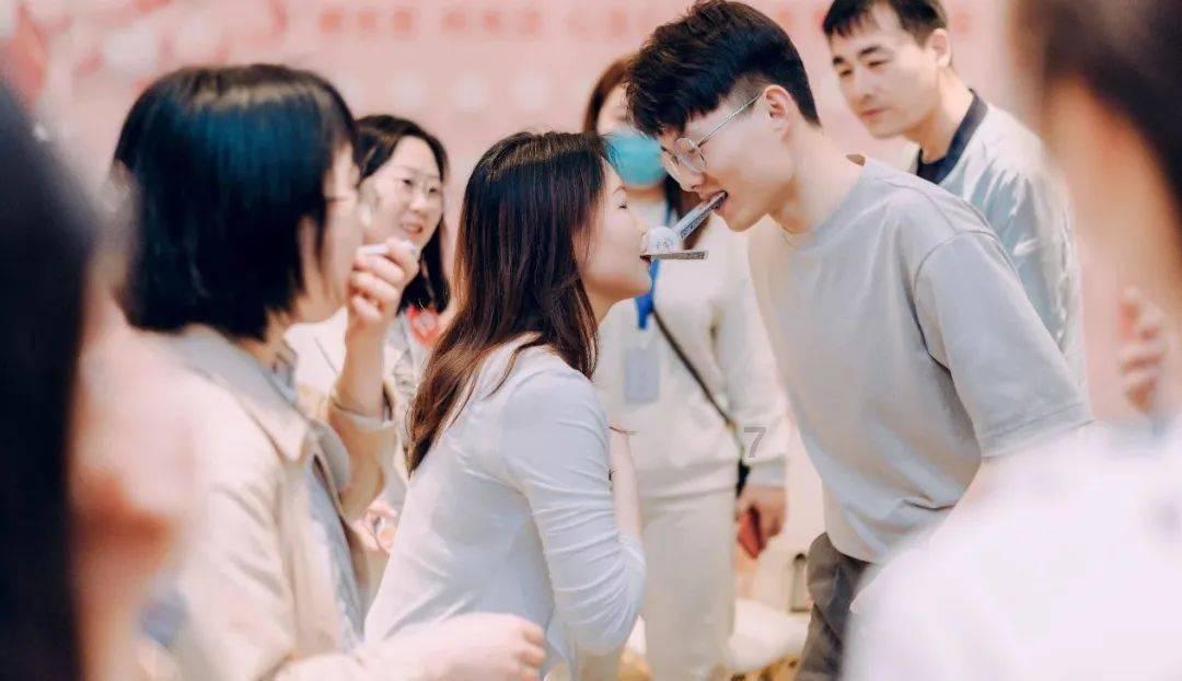 老公朋友经常来家里喝茶，怎么办？游戏画面