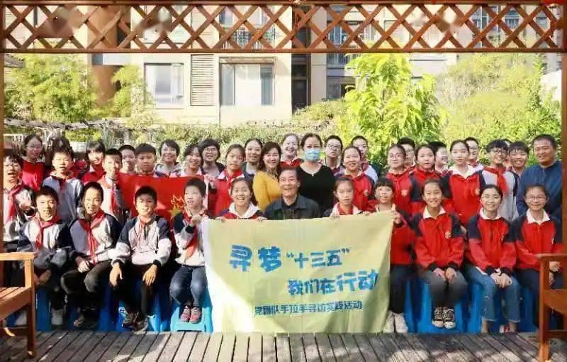 1962年,7000人大会召开的背景,参会期间,喝稀饭吃馒头